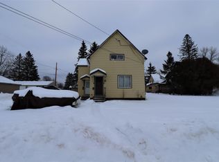 608 8th St E, Ashland, WI 54806