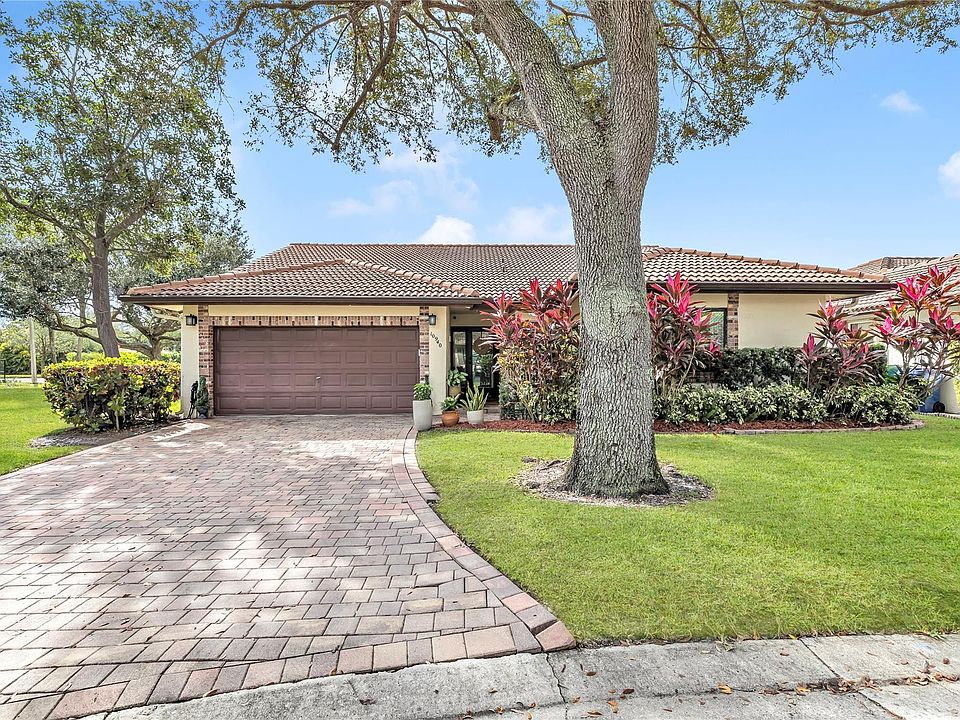 1st image of 10940 Cypress Run Circle