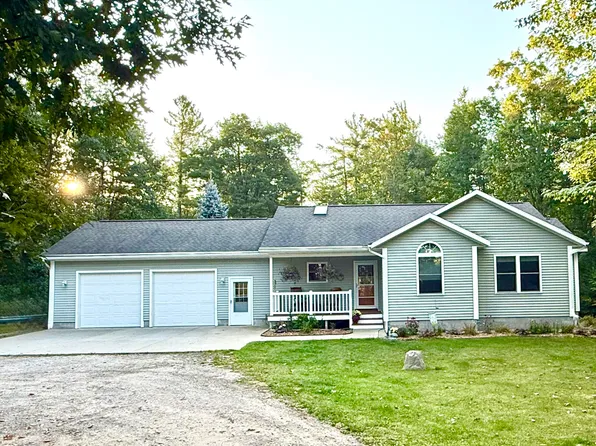 4053 W Otsego Lake Dr, Gaylord, MI 49735
