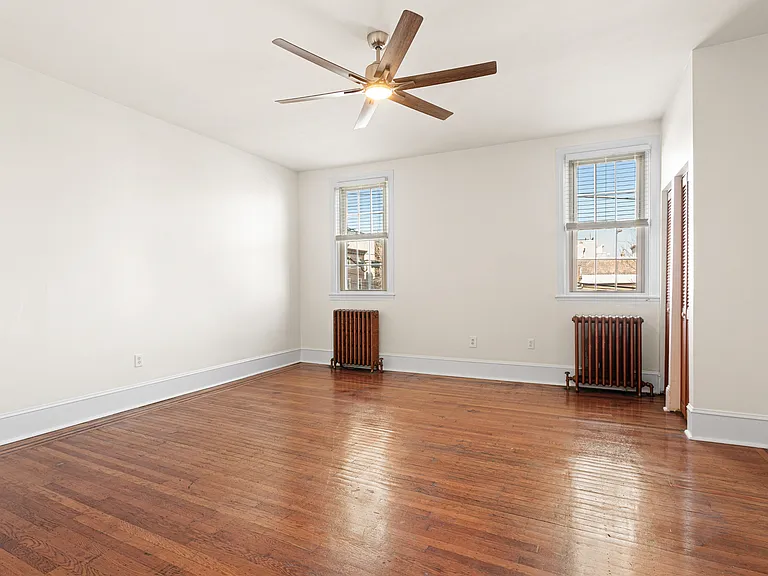 202 E Girard Ave #1 — Photo 2