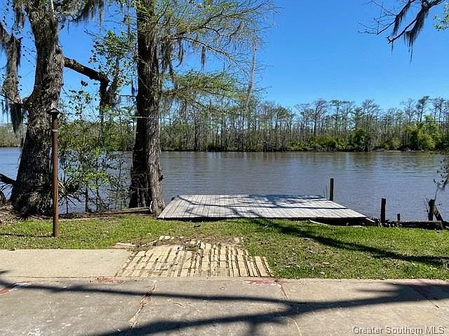 2nd image of 4581 Goos Ferry Rd