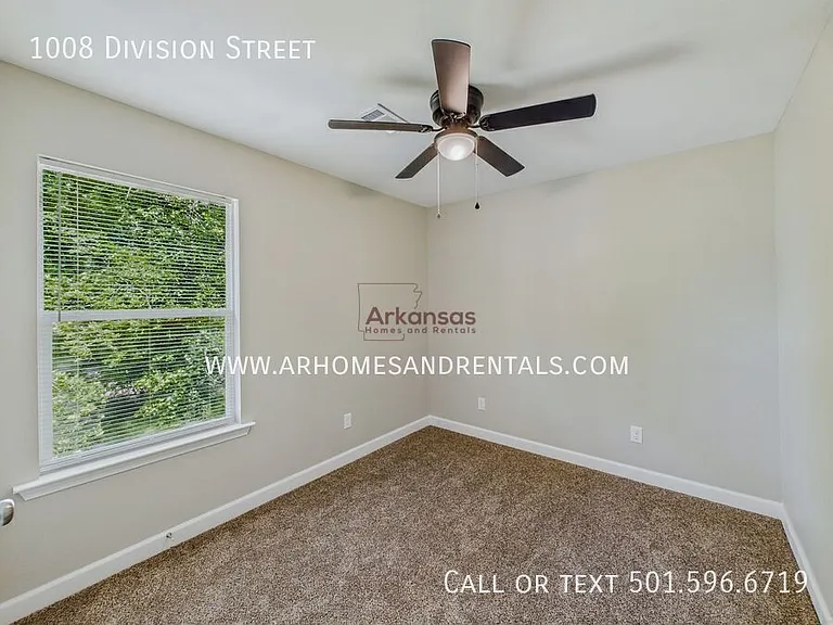 1008 Division St — Photo 17