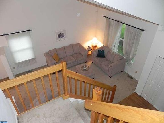 5th image of 1 Balsam Ct