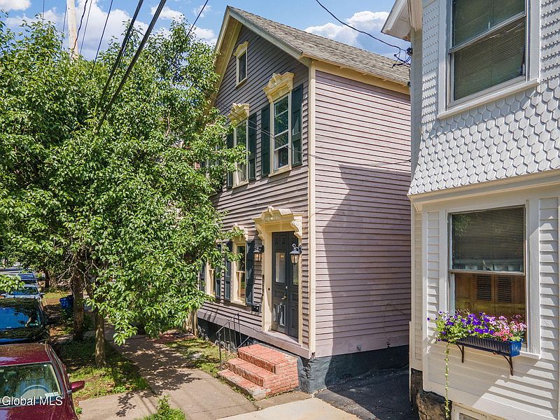 5th image of 134 Front Street