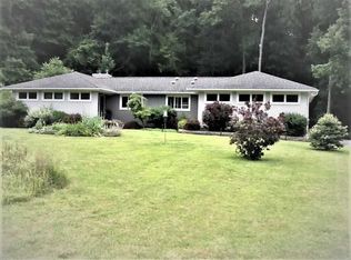21 Old State Rd, Hopewell Junction, NY 12533