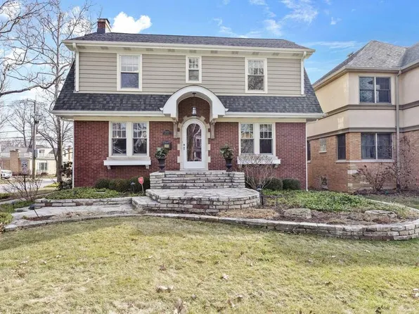 4601 Wolf Rd, Western Springs, IL 60558