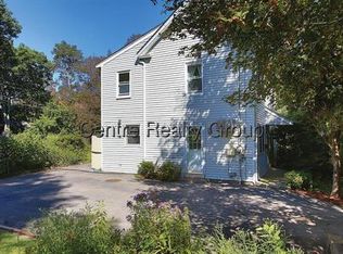 925 Walnut St #1, Newton, MA 02461