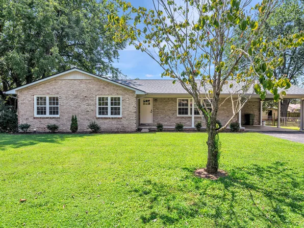 707 7th St, Lawrenceburg, TN 38464