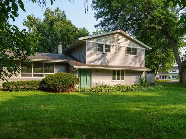 5617 Winnequah ROAD, Monona, WI 53716