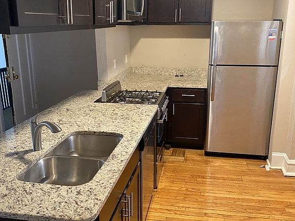 2nd image of 1331 W Touhy Ave #3N-3S