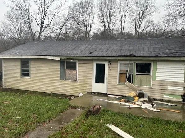 265 Lincoln Ave, Irvine, KY 40336