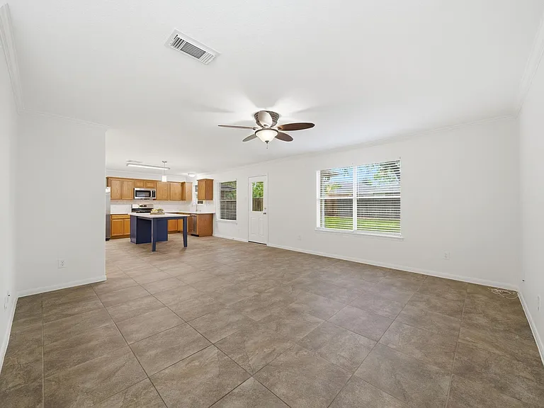 32334 Summer Park Ln — Photo 4