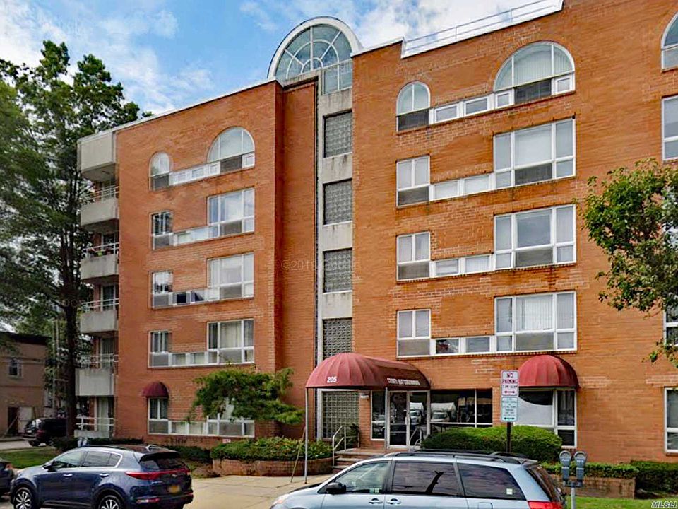 1st image of 205 Mineola Blvd #501