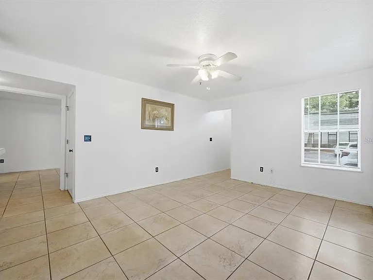 1602 Columbia Arms Cir #106 — Photo 9