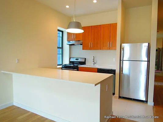 Rented by Bohemia Realty Group | media 33