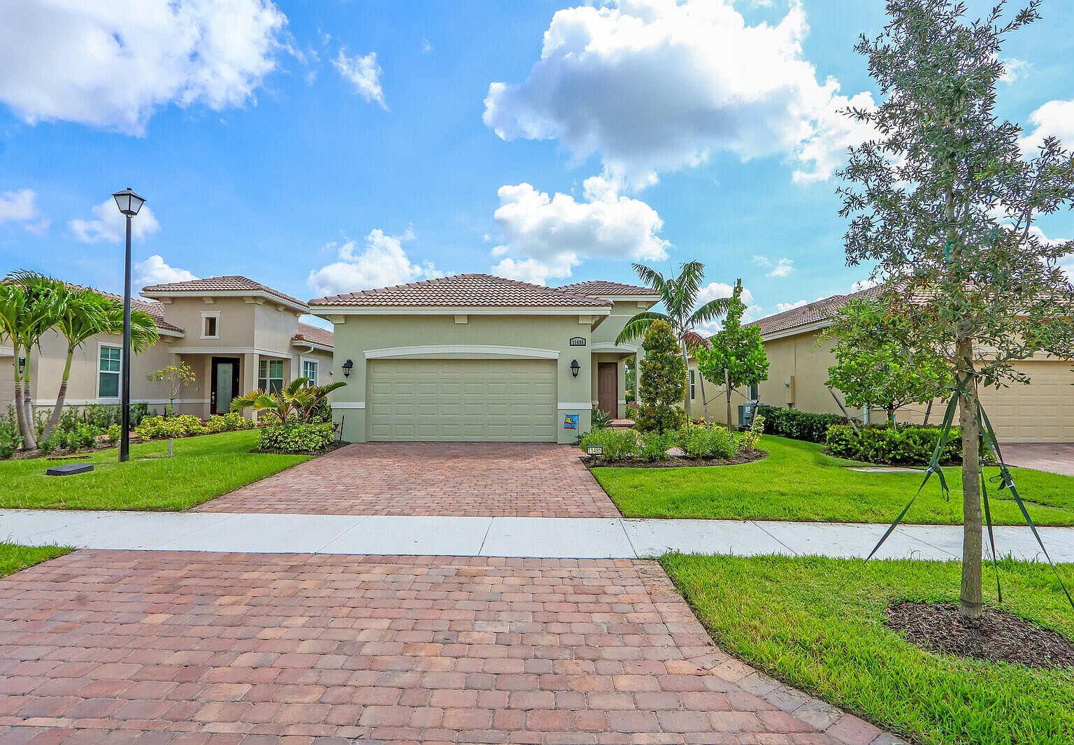 11485 SW Visconti Way