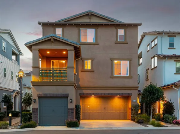 2525 Gaviota Ave, Signal Hill, CA 90755