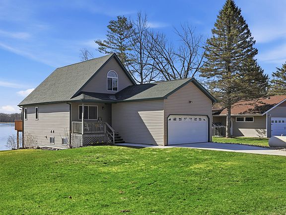 3rd image of 11417 Pine Crest Dr