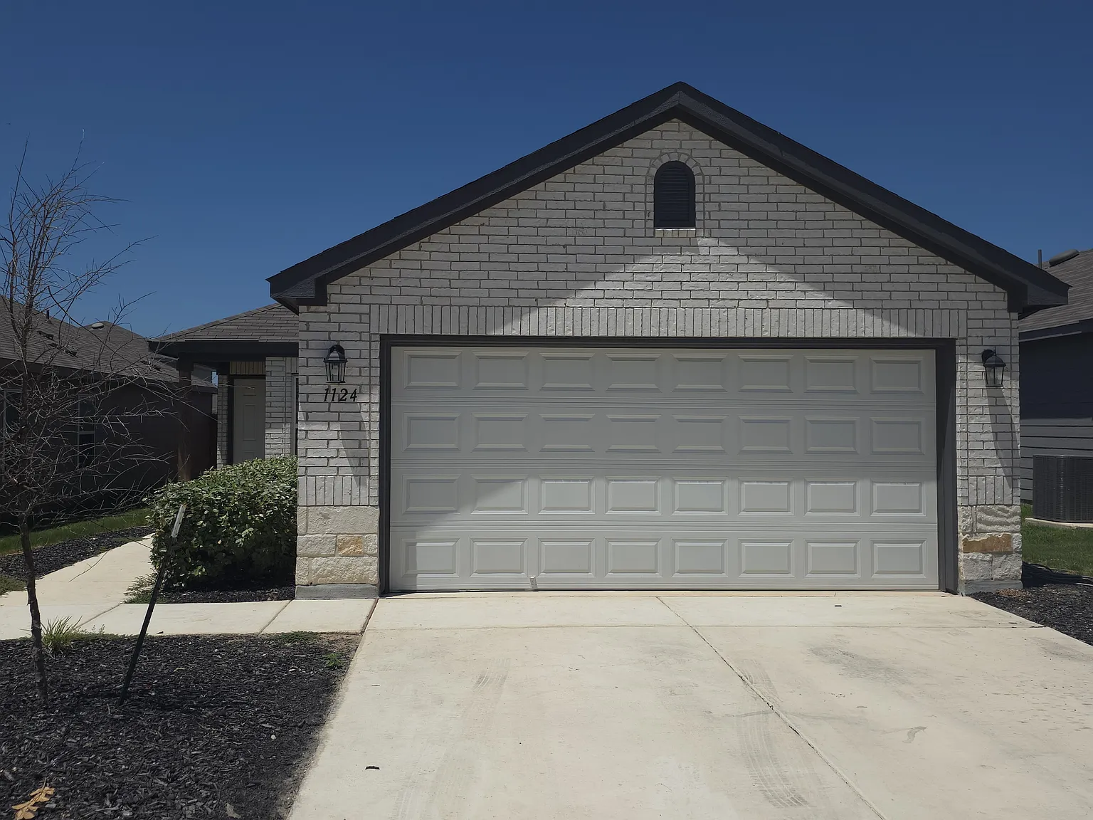 3 bed, 1248 sqft, $1,750 — Photo 2
