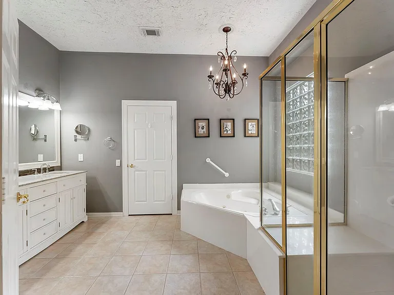 74 Shannon Green Ct — Photo 14