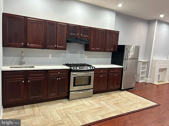 3rd image of 813 N Fulton Ave APT 1