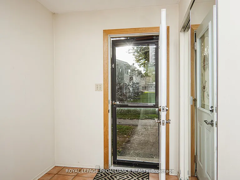 207D Park St N — Photo 7