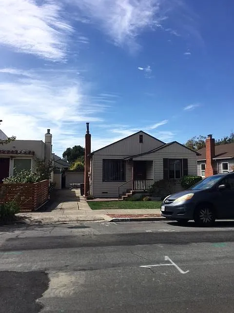 1050 Masonic Ave