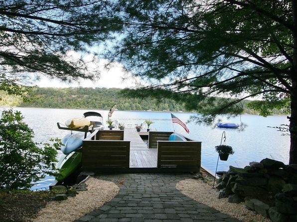 107 Lake End Rd
