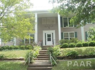 15 S Avenue B, Canton, IL 61520