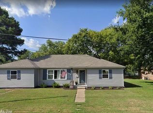1170 Gist St, Conway, AR 72032