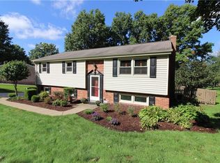 2714 Locust Dr, Pittsburgh, PA