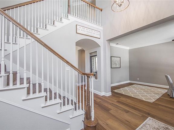 5th image of 5416 Arbor Hollow Dr