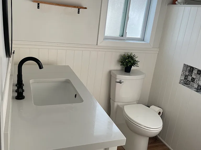 9404 Anne Ct — Photo 11