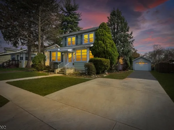 2123 Evans St, Rahway City, NJ 07065