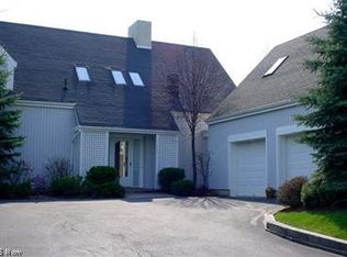 250 Tinkers Trl #44-K, Aurora, OH 44202