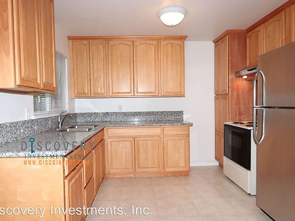 5th image of 3538 Quigley St #2