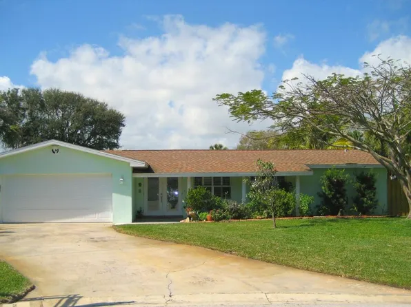 2 Oliphant Cir, Indialantic, FL 32903