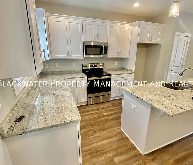 41 Cuddington Ln — Photo 5