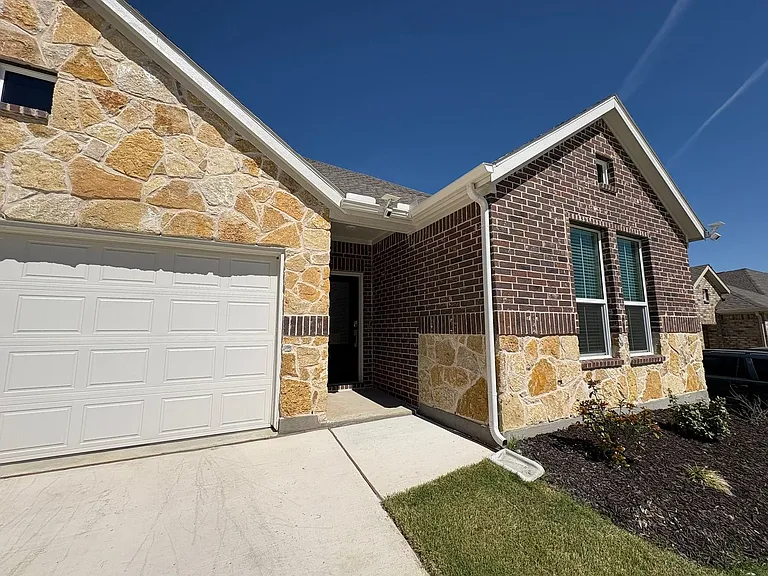 10016 Warlander Dr — Photo 21