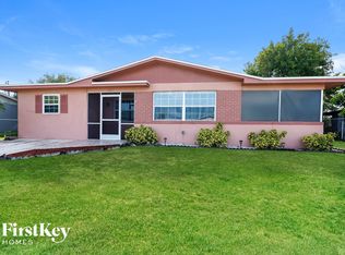 302 Morgan Cir N, Lehigh Acres, FL 33936