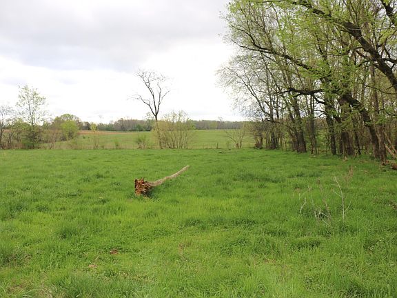 4th image of 838 Campground Rd