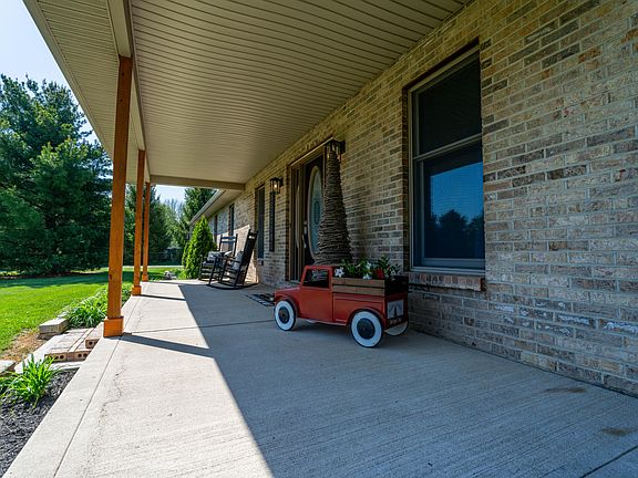 5th image of 6735 Selma Pike