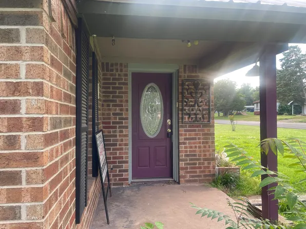 408 W Apache Ave, Rush Springs, OK 73082