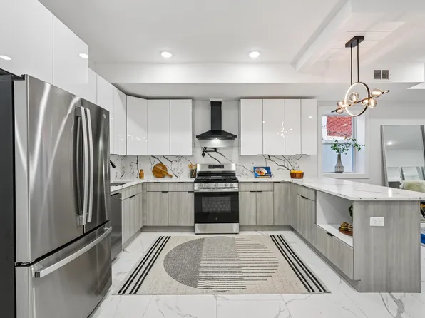 78 Beacon Avenue image 10 of 43