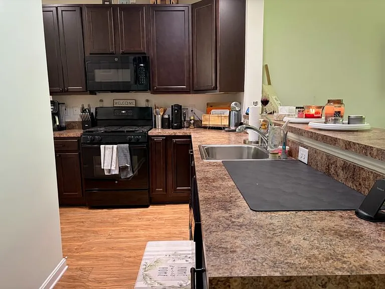 32041 Woods Ct — Photo 5