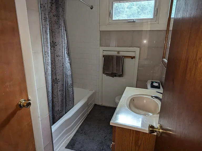33 Duck Cove Rd #D — Photo 7