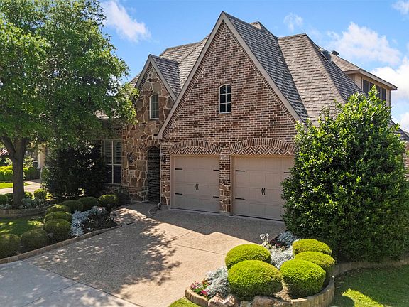 2nd image of 8012 Vista Creek Ln