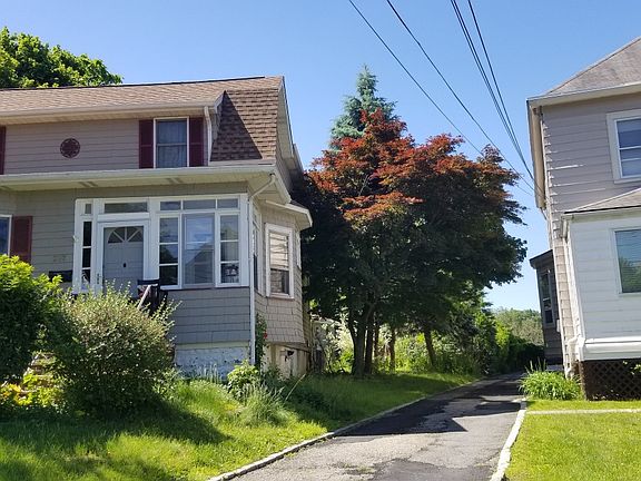 2nd image of 257 Claremont Ave