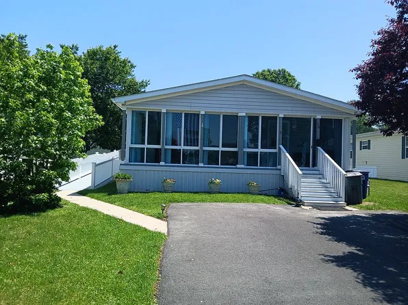 16 Tern Ct, Elkton, MD 21921