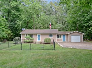 522 N Airport Rd, Hastings, MI 49058